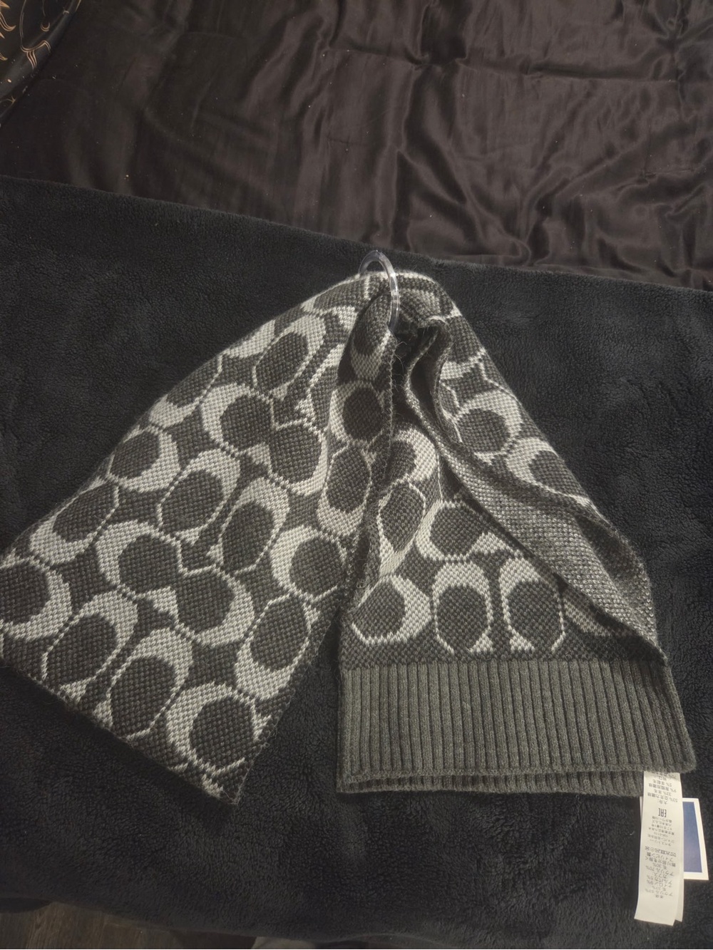 Coach Signature Scarf in Grey